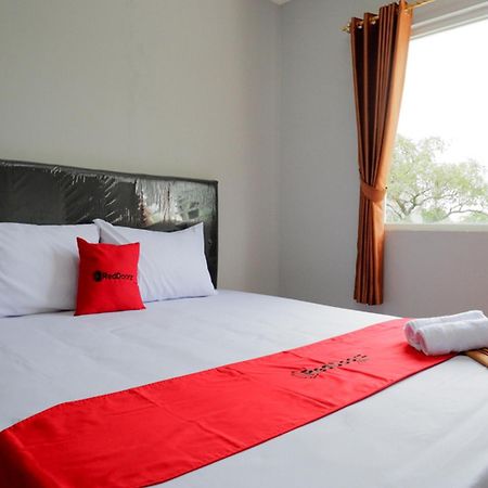 Reddoorz @ City Park Medoho Semarang Alastuwo Екстер'єр фото
