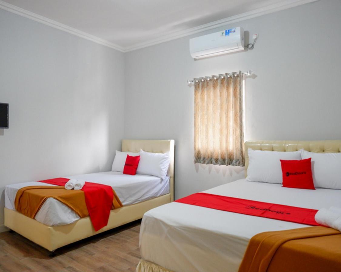 Reddoorz @ City Park Medoho Semarang Alastuwo Екстер'єр фото