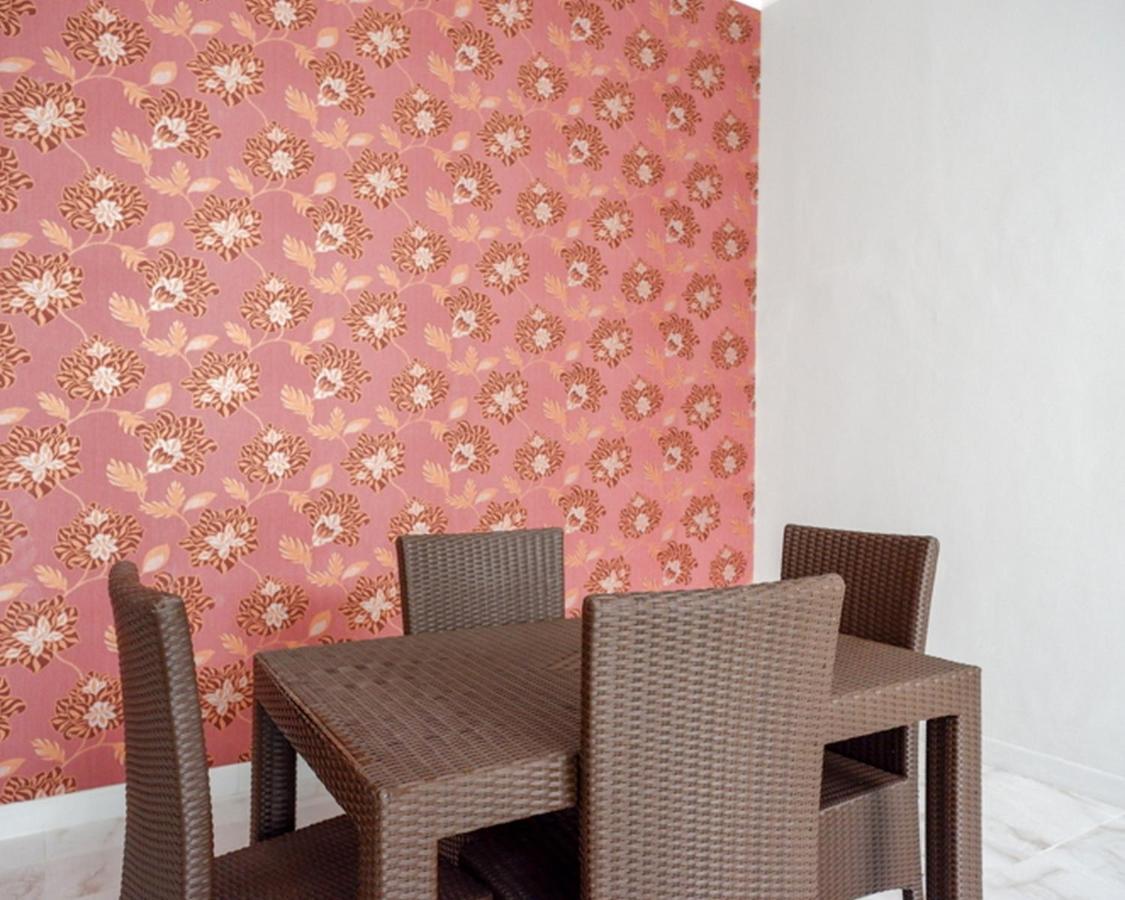 Reddoorz @ City Park Medoho Semarang Alastuwo Екстер'єр фото