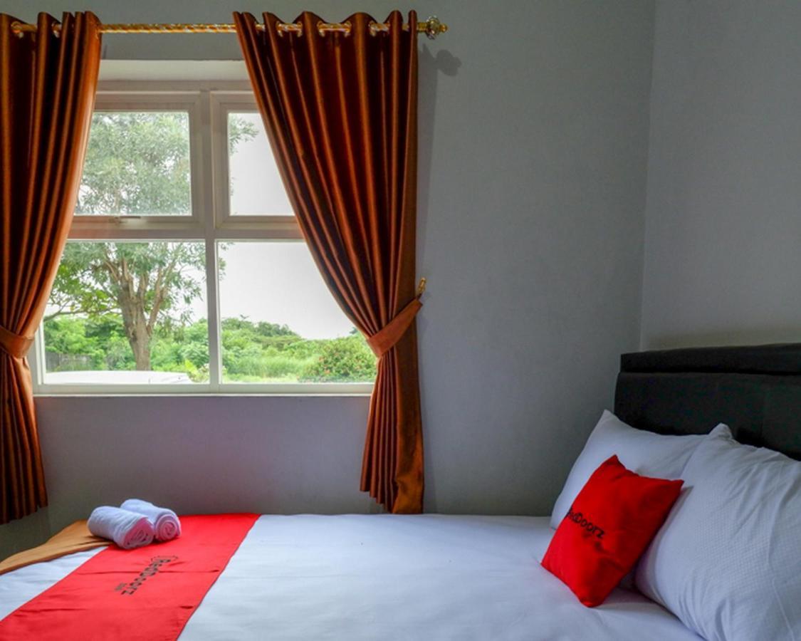 Reddoorz @ City Park Medoho Semarang Alastuwo Екстер'єр фото