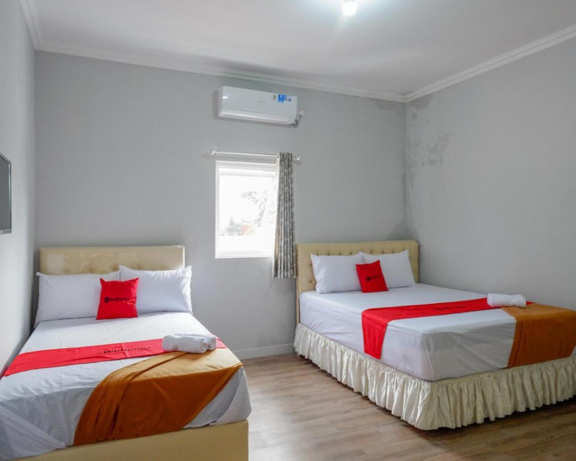 Reddoorz @ City Park Medoho Semarang Alastuwo Екстер'єр фото