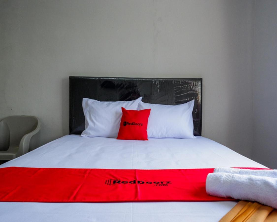 Reddoorz @ City Park Medoho Semarang Alastuwo Екстер'єр фото